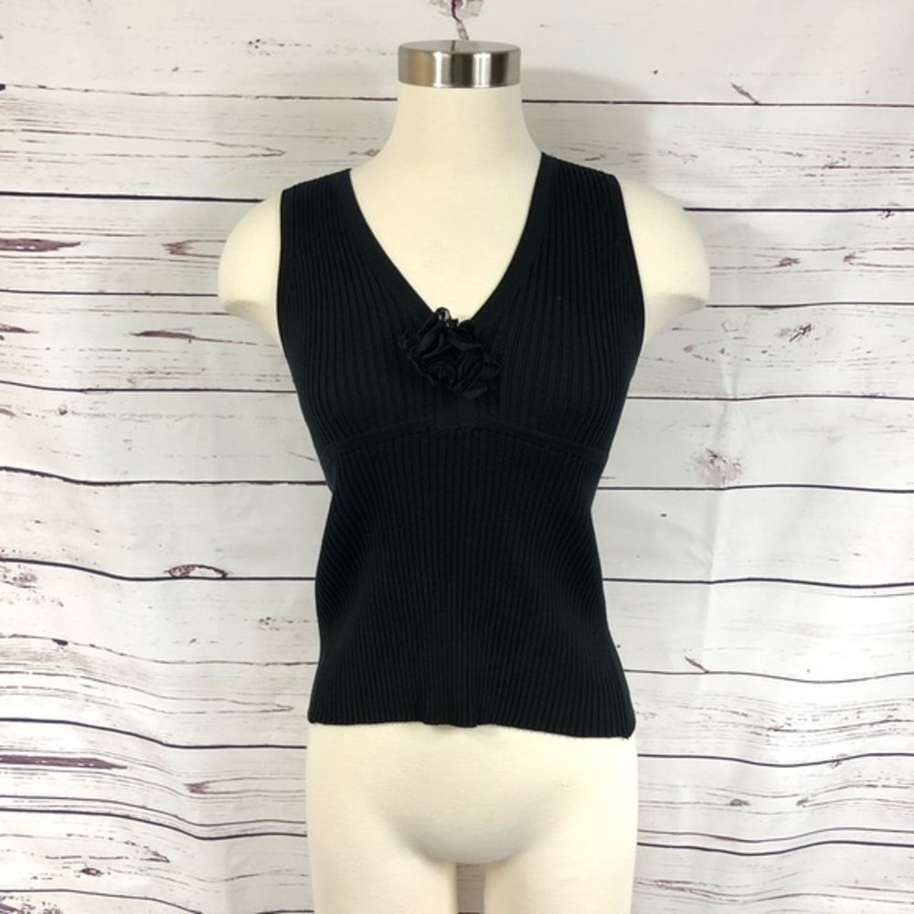 WHBM Black Ribbed Floral Tank